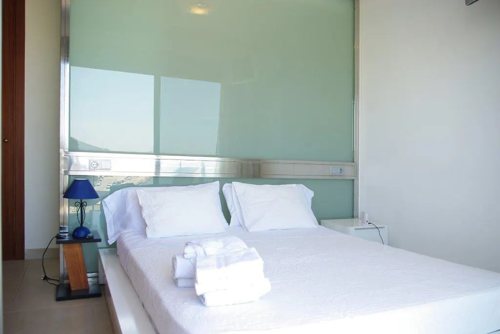 Cofradia Penthouse Puerto Alcudia Hotel El Port 0*, Port de Pollenca Spain
